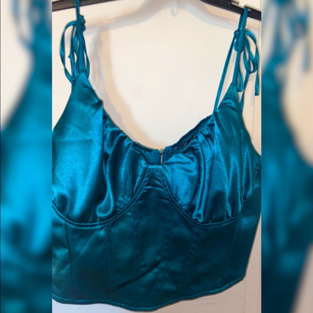 TURQUOISE CORSET CROP TOP.